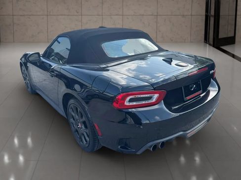 Used 2019 FIAT 124 Spider Abarth w/ Convenience Group RWD image 5