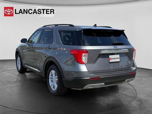 Used 2023 Ford Explorer XLT w/ Equipment Group 202A RWD image 5
