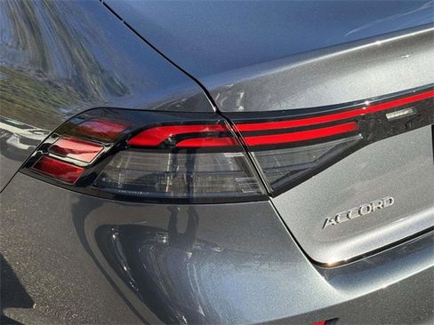 Certified 2023 Honda Accord EX image 9