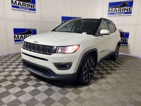 Used 2018 Jeep Compass Limited w/ Navigation Group AWD/4WD image 14
