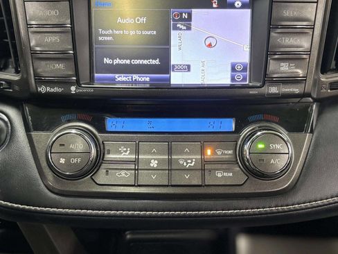 Used 2014 Toyota RAV4 Limited image 28