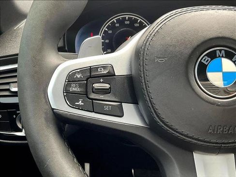 Used 2018 BMW 540i w/ M Sport Package RWD image 16