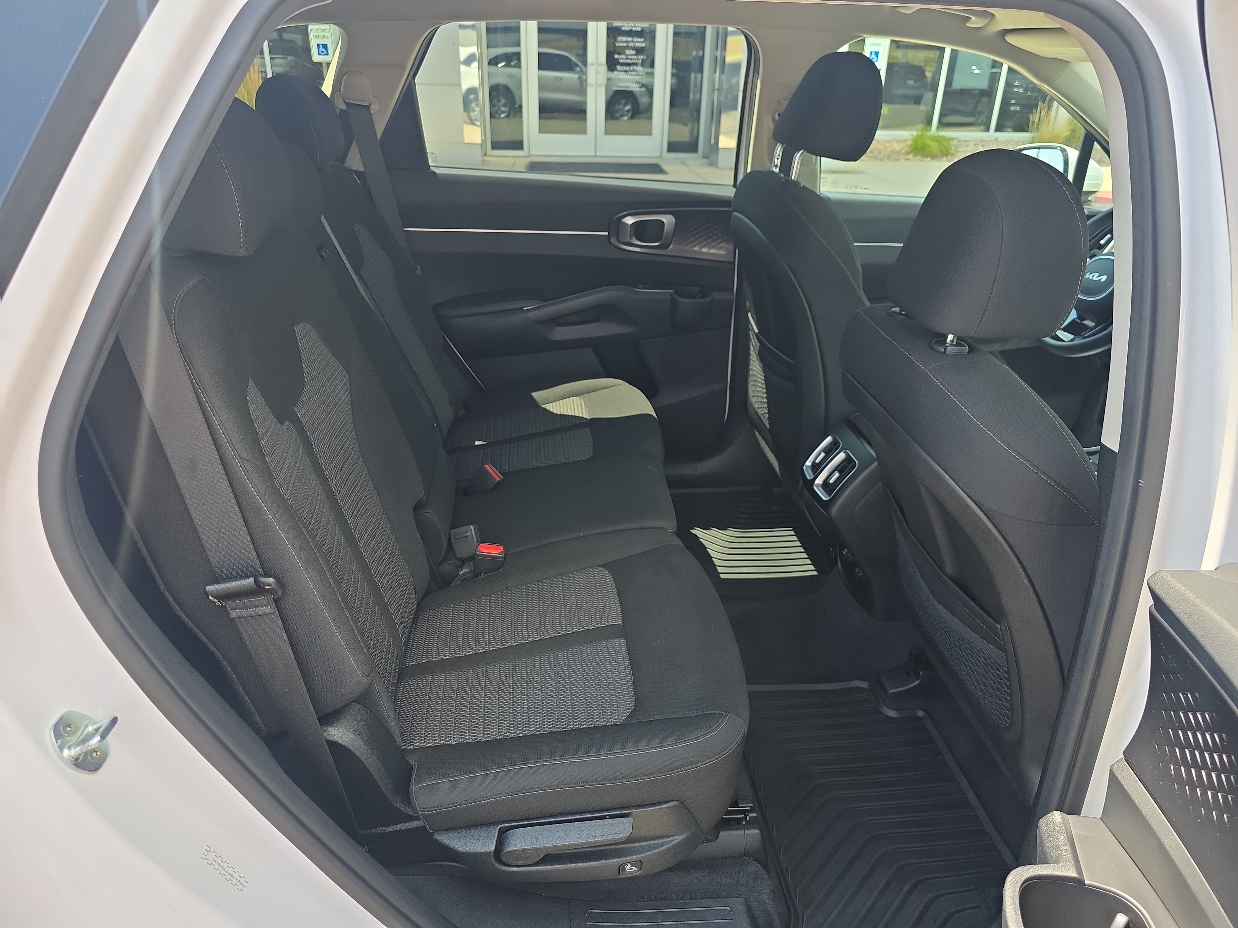 Used 2022 Kia Sorento LX AWD/4WD image 20