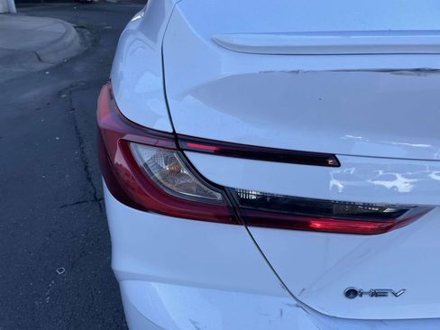 Used 2025 Toyota Camry SE image 20