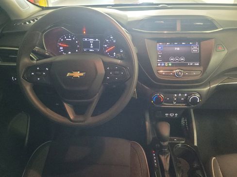 Used 2021 Chevrolet TrailBlazer LS FWD image 22