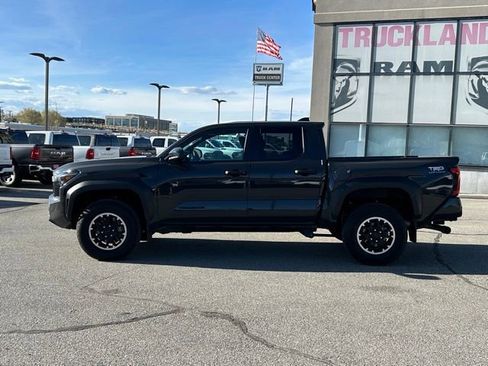 Used 2024 Toyota Tacoma TRD Off-Road AWD/4WD image 3