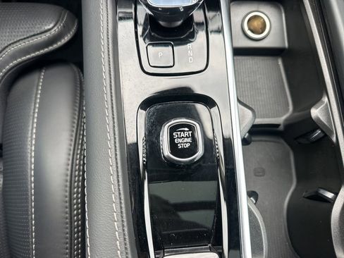 Used 2024 Volvo XC90 B6 Ultimate w/ Lounge Package image 26