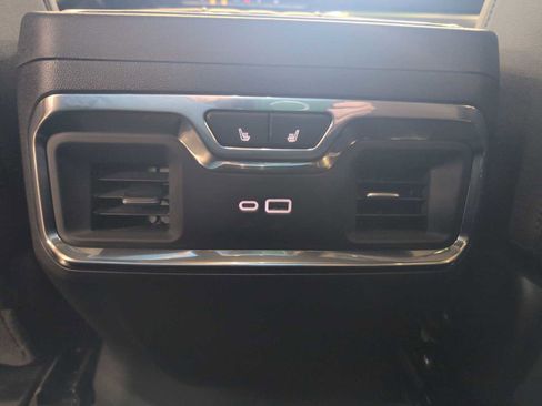 Used 2025 Chevrolet Silverado 1500 High Country image 21