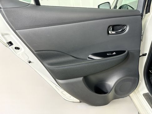 Used 2023 Nissan Leaf SV Plus image 27