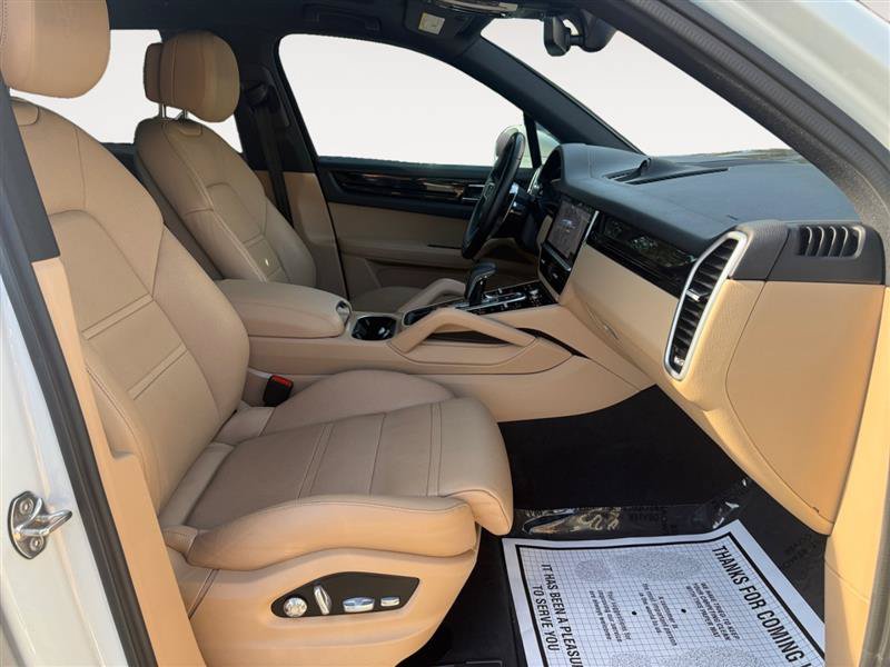 Used 2019 Porsche Cayenne AWD/4WD image 18