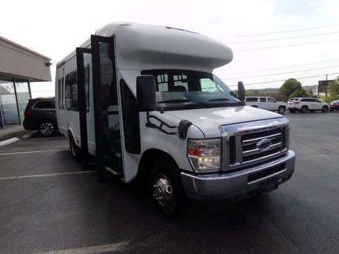 Used 2011 Ford E-350 and Econoline 350 Super Duty w/ Shuttle Bus Prep Pkg image 8
