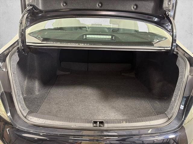 Used 2025 Toyota Corolla LE FWD image 15