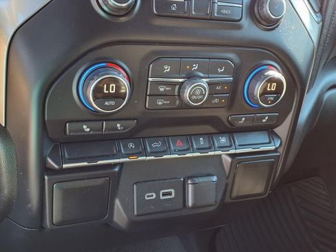 Used 2019 Chevrolet Silverado 1500 LT w/ All-Star Edition image 7