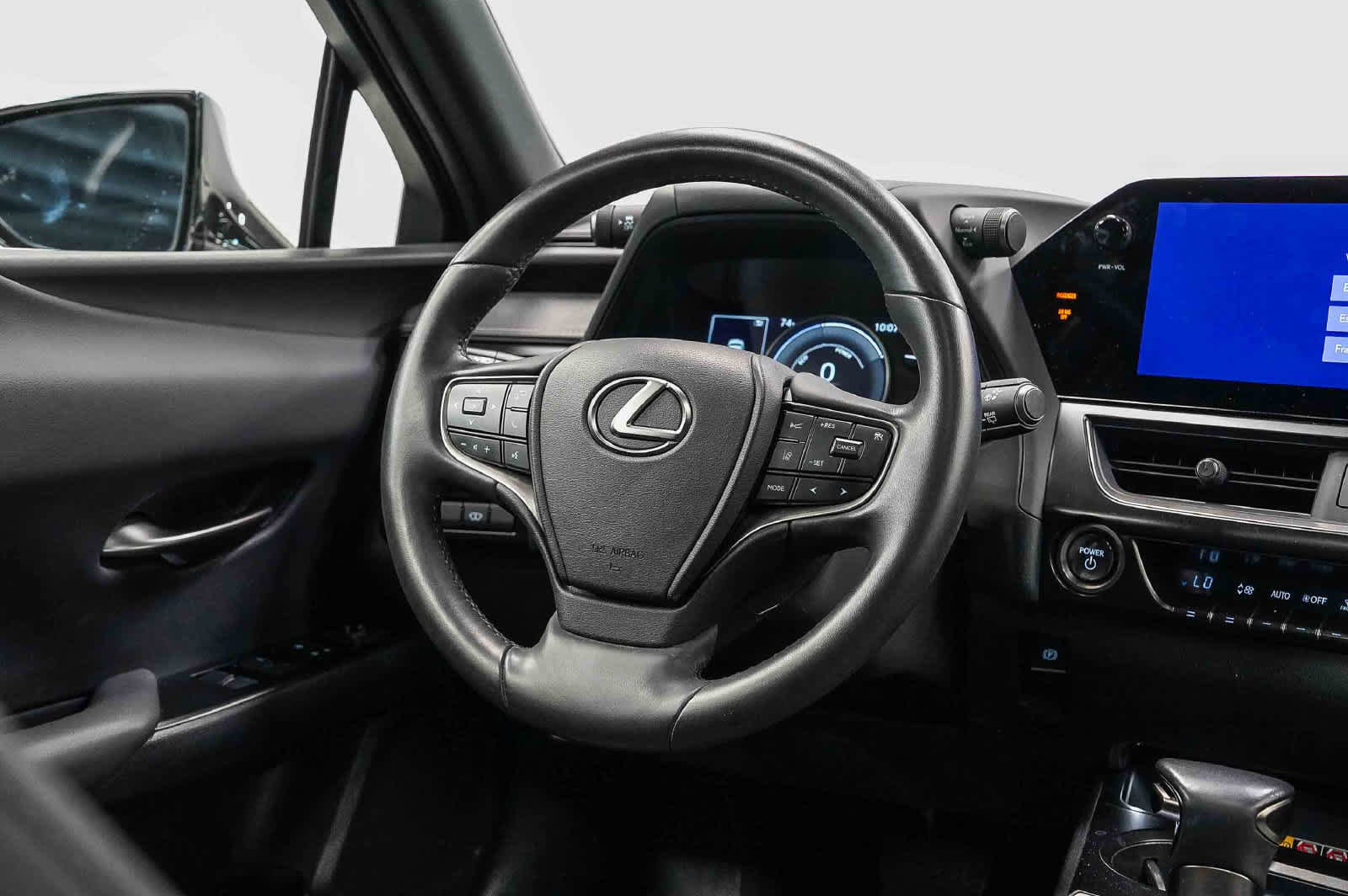 Used 2024 Lexus UX 250h FWD w/ Premium Package image 15