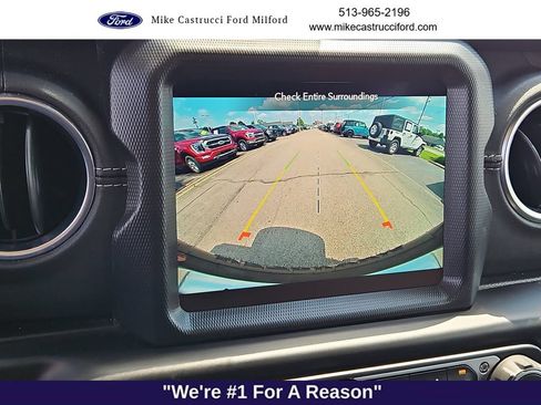 Used 2021 Jeep Wrangler Unlimited Sahara AWD/4WD image 18