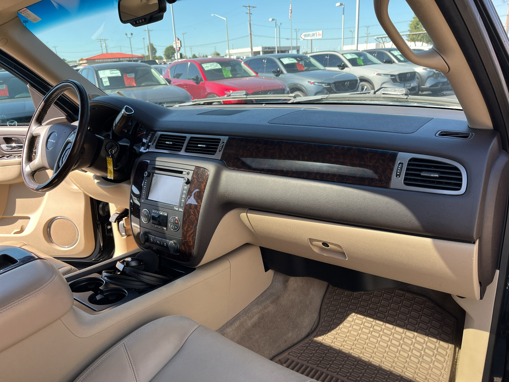 Used 2013 GMC Yukon XL Denali AWD/4WD image 42