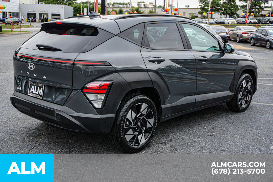 Used 2025 Hyundai Kona SEL FWD image 5
