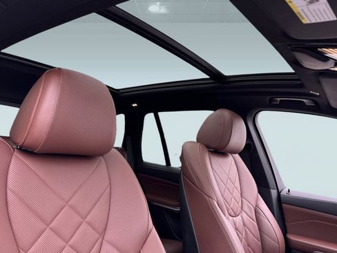 Used 2023 BMW X5 xDrive40i w/ Climate Comfort Package image 14