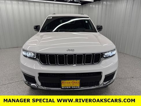 Used 2025 Jeep Grand Cherokee L Limited w/ MOPAR Finishing Package image 2