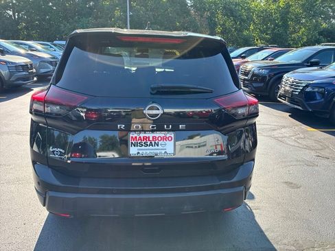 Certified 2025 Nissan Rogue SV AWD/4WD image 6