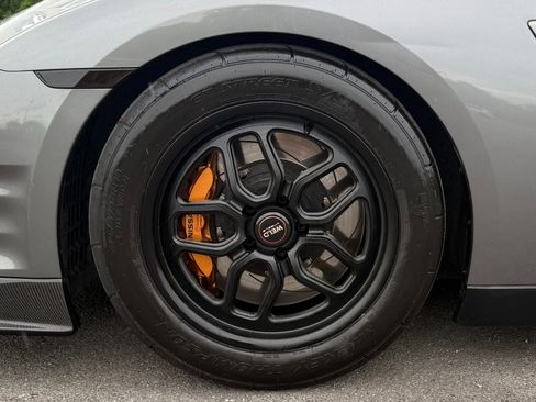 Used 2012 Nissan GT-R Premium AWD/4WD image 40