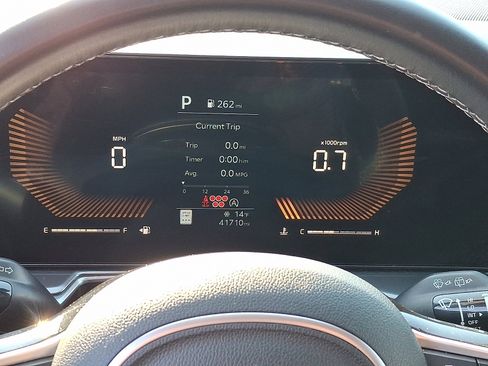 Used 2024 Kia Sorento S image 16