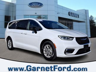 Used 2024 Chrysler Pacifica Touring-L video 1