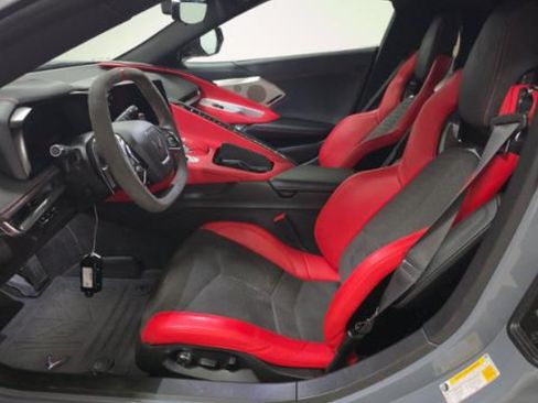 Used 2024 Chevrolet Corvette Stingray Preferred Cpe w/ Z51 Performance Package RWD image 4