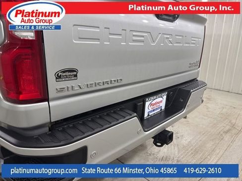 Used 2022 Chevrolet Silverado 2500 High Country w/ Technology Package AWD/4WD image 43