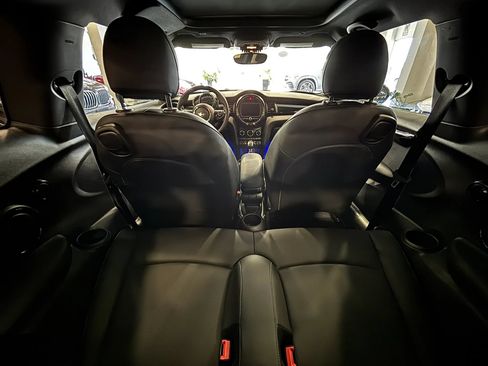 Used 2019 MINI Cooper 2-Door Hardtop w/ Premium Package FWD image 36