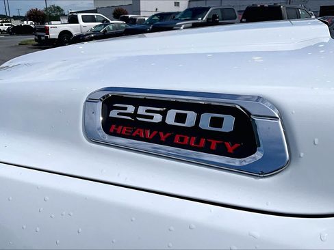 Used 2024 RAM 2500 Tradesman w/ Chrome Appearance Group AWD/4WD image 30