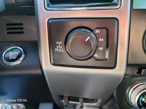 Used 2018 Ford F150 Platinum w/ Equipment Group 701A Luxury image 41