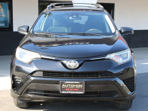 Used 2018 Toyota RAV4 LE w/ All Weather Liner Package FWD image 2