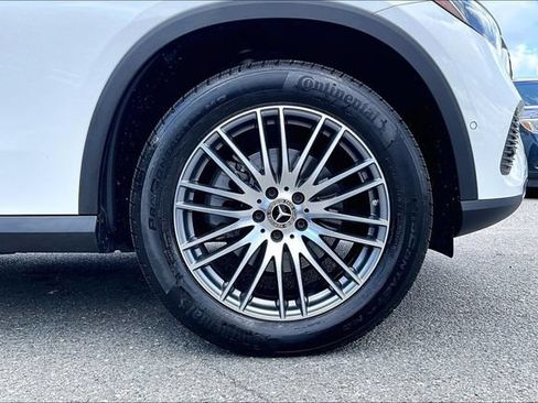 Used 2026 Mercedes-Benz GLC 300 4MATIC image 9