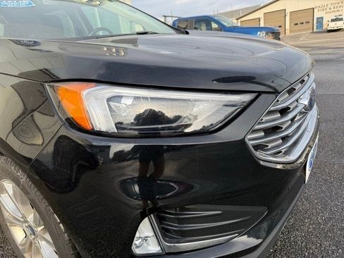 Used 2022 Ford Edge Titanium image 30