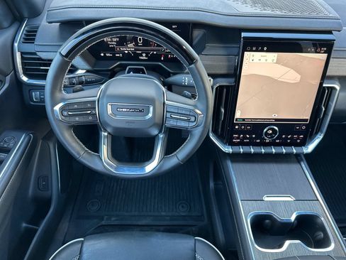 Used 2025 GMC Acadia Denali w/ Super Cruise Package AWD/4WD image 15