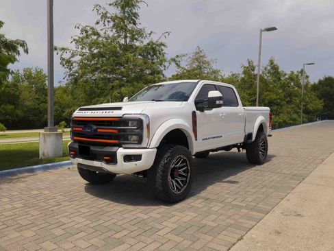 Used 2023 Ford F250 Lariat w/ Lariat Ultimate Package AWD/4WD image 4