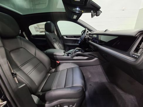 New 2026 Porsche Cayenne Coupe image 29