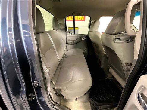 Used 2013 Nissan Frontier SV w/ SV Value Truck Pkg image 17