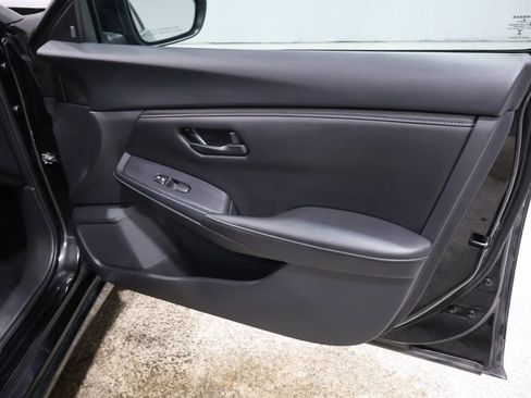 Used 2024 Nissan Sentra S image 23