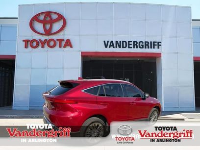 Used 2021 Toyota Venza XLE w/ Softex Package
