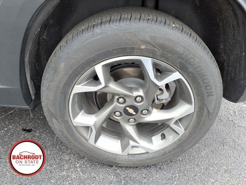 Used 2025 Chevrolet Trax LT FWD image 30