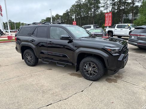 New 2026 Toyota 4Runner SR5 AWD/4WD image 9