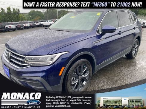Used 2024 Volkswagen Tiguan SE w/ Panoramic Sunroof Package AWD/4WD image 4