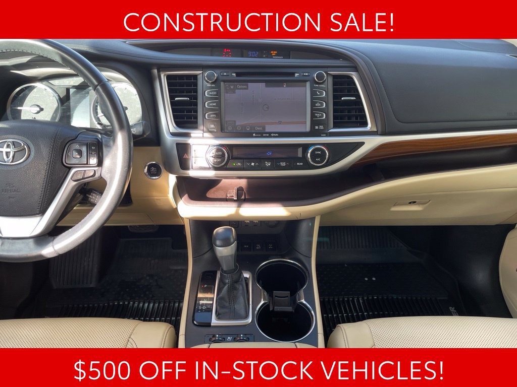 Used 2019 Toyota Highlander Limited Platinum AWD/4WD image 13