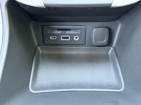 Used 2023 GMC Terrain SLT FWD image 22