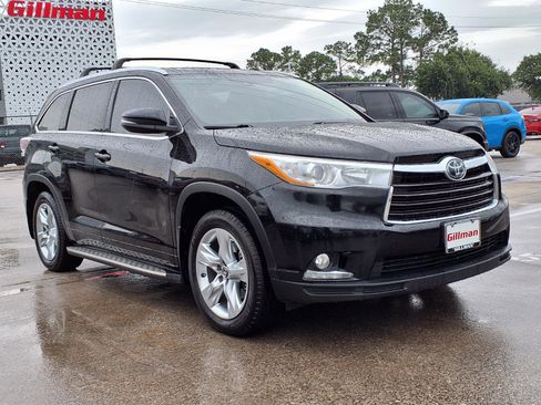 Used 2016 Toyota Highlander Limited Platinum FWD image 2