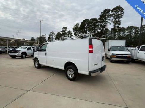 Used 2022 Chevrolet Express 2500 Work Van w/ Driver Convenience Package image 3