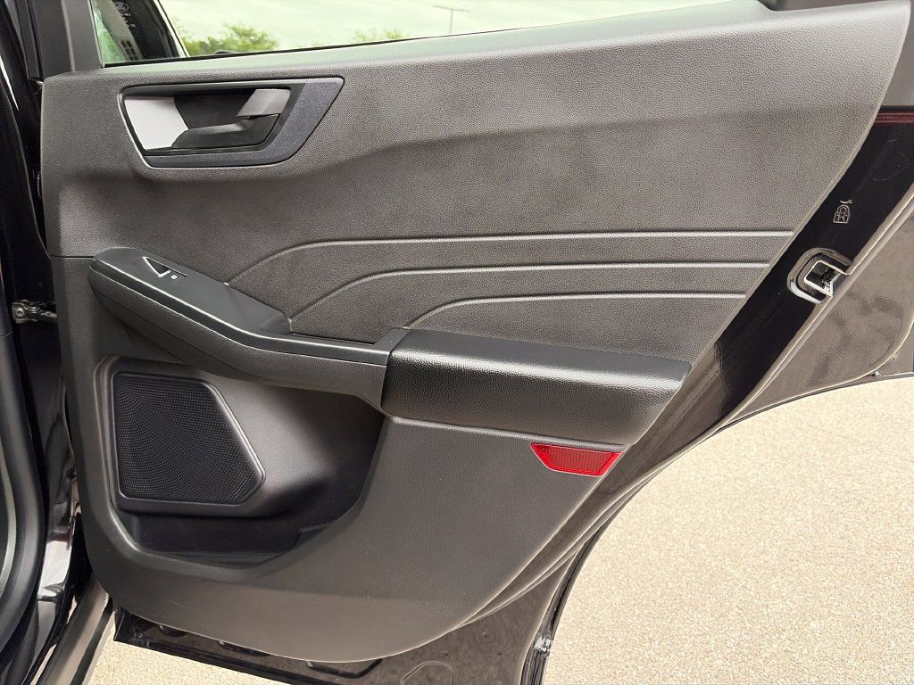 Used 2024 Ford Escape Active w/ Tech Pack #1 FWD image 29
