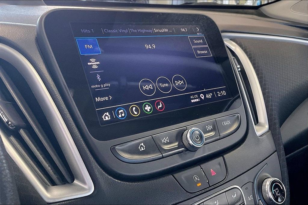 Used 2024 Chevrolet Malibu LT FWD image 10
